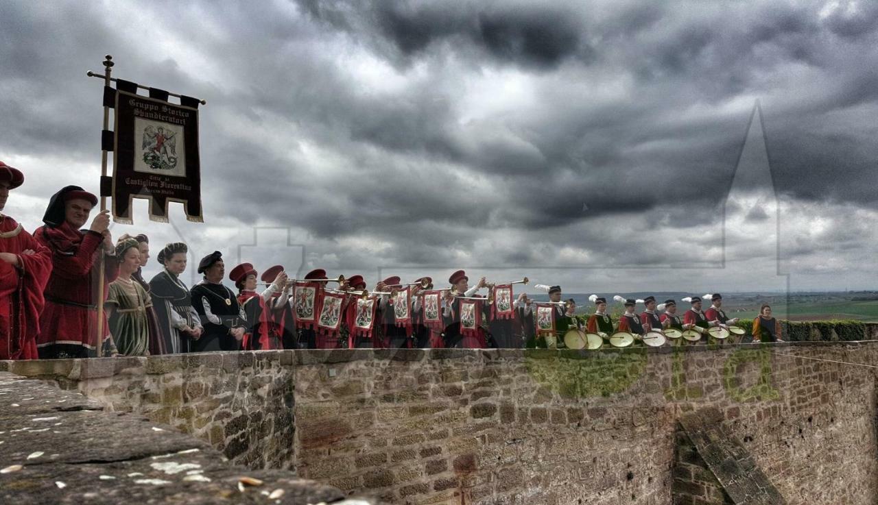 Camera E Appartamento Toscana - B&B Palazzo Robicci Castiglion Fiorentino Dış mekan fotoğraf